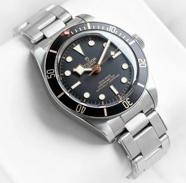 The 39mm Black Bay 58 79030N.