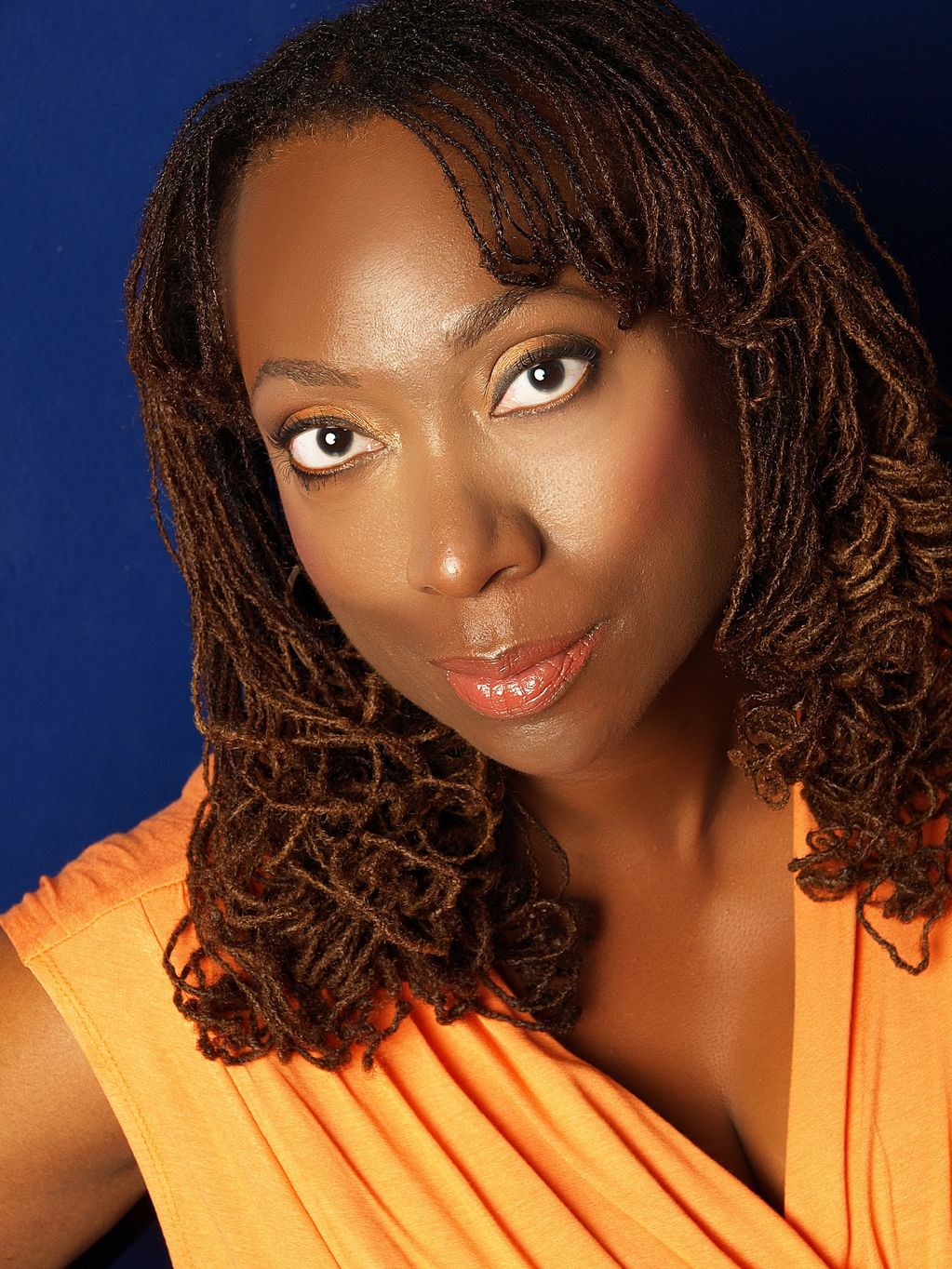 Retha Hill headshot.