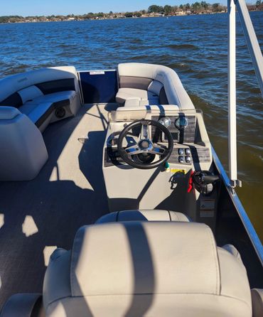 2022 Harris Cruiser 230 at Ayers Island pic from helm to front of boat