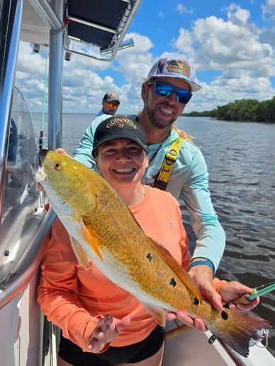 Red hot redfish bite today,This one was 32”inches 9.78lbs