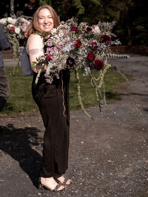 Anna holding flowers