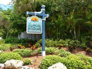 Siesta Cove neighborhood