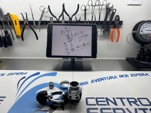 Centro certificado por varias marcas, respetamos las refacciones y ajustes que pide cada marca.