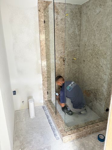 Shower glass with walk in entrance in Holiday, Fl