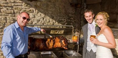 Hog and Lamb Roast
We specialise in Hampshire Hogroast, Spit roast Hampshire Lamb taste the most suc