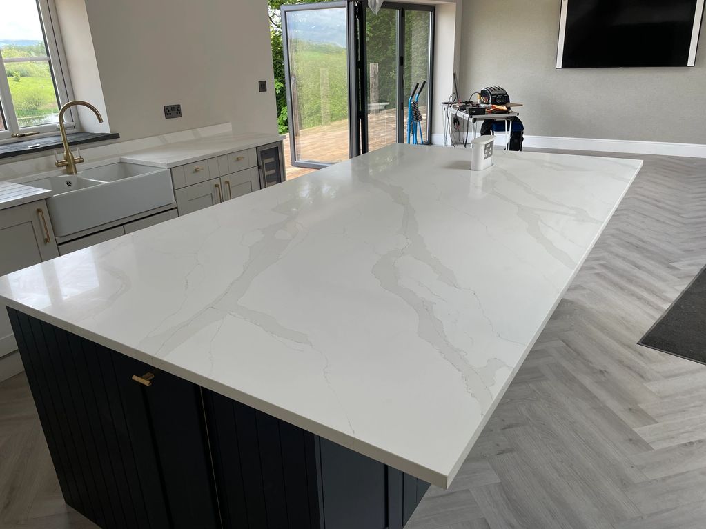 Our stocked slabs of 30mm Calacatta Gold