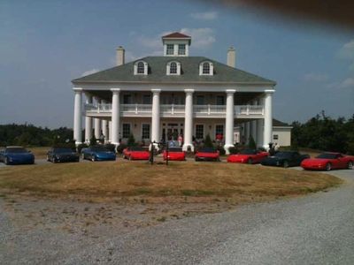WKCC members and their cars.