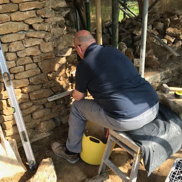 Lime mortar repointing and cotswold stone restoration