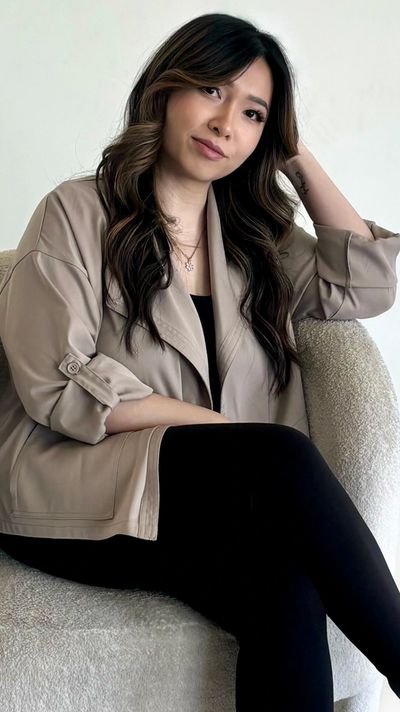 Rachel verifed team emebr