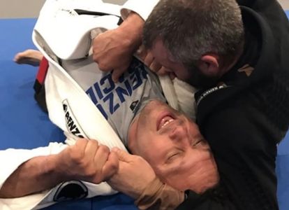 Renzo gracie rolling training