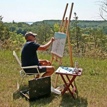 Plein Air Painter. Black River Ridge, Prince Edward County. Outdoor Art Classes and Art Camp.