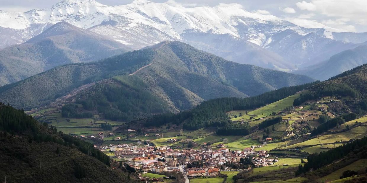 Potes en Picos de Europa. Foto cedida por la Fundación Camino Lebaniego