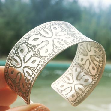 Tahitian bracelet