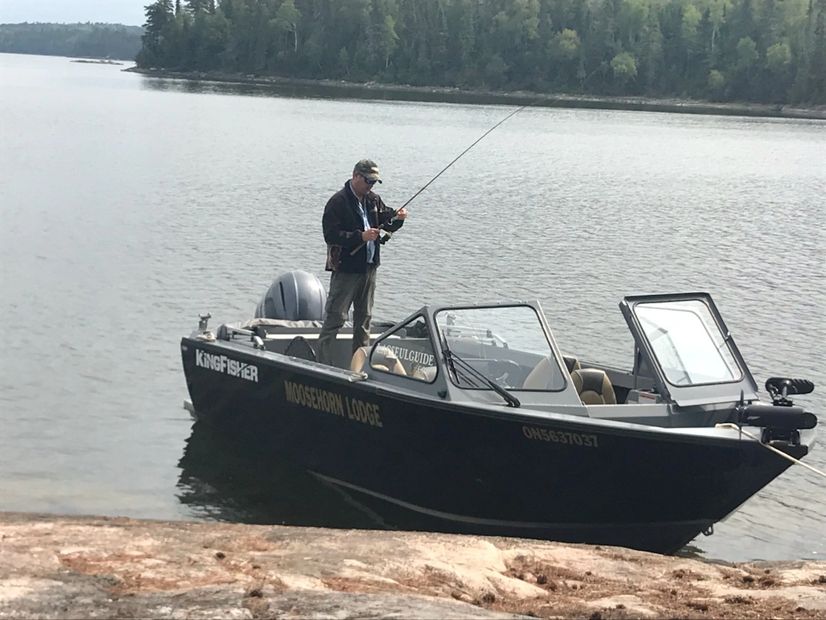 All inclusive guided fishing trips on Lac Seul, Ontario Canada with a Kingfisher Escape 2025. 