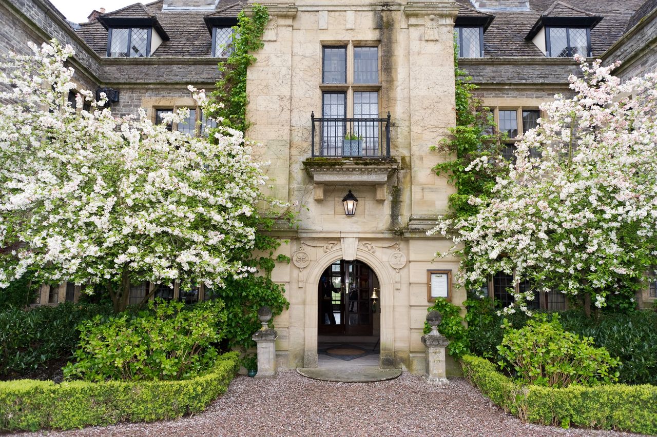 Llangoed Hall wedding photographer at Llangoed Hall