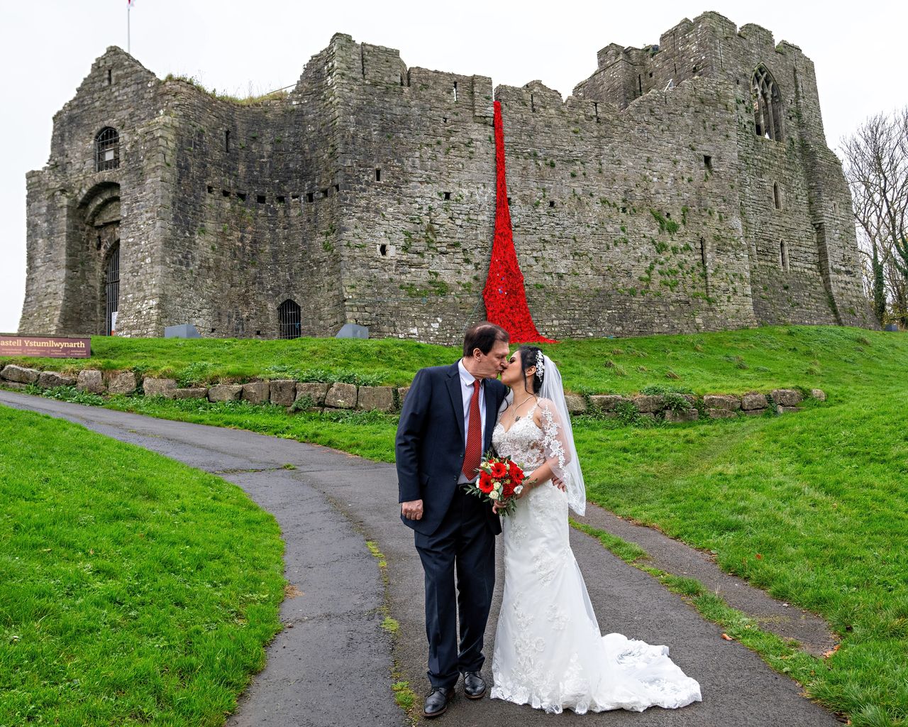 Local wedding photographers near Oystermouth Castle Local wedding photographers near Oystermouth Castle