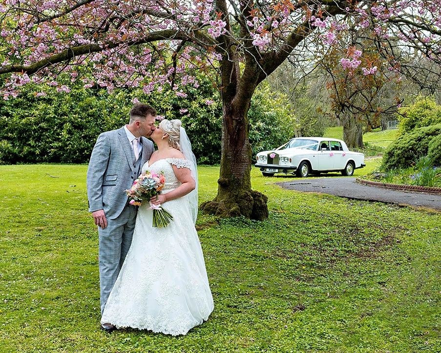 Bedwellty House & Park Tredegar wedding photographer Bedwellty House & Park Tredegar wedding photographer