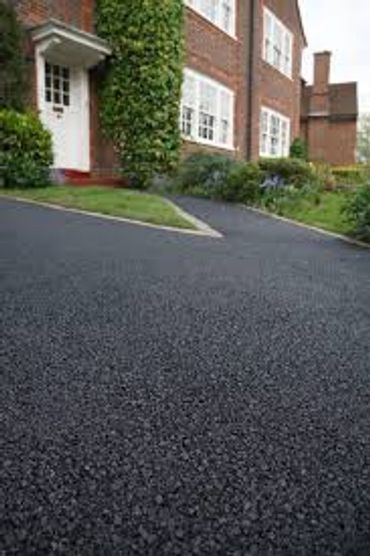 Exeter patio pros. Devon Landscaping's installation experts. Free quotes!
