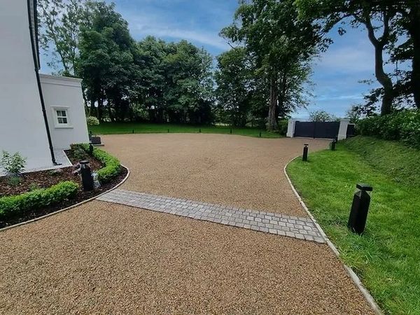 Artificial grass Exeter. Low maintenance lawns by Devon Landscaping. Free quotes!