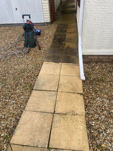 Exeter garden builders. Devon Landscaping's expert team. Winter discounts!