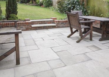 Garden makeover specialists Exeter. Devon Landscaping's complete service.