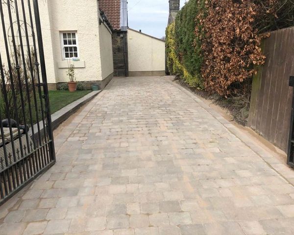 Driveway companies Exeter Devon | Local installers | Free quotes