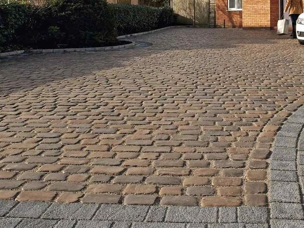Garden maintenance cost Exeter | Local gardeners Devon | Best prices