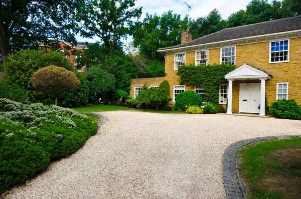 Artificial grass prices Exeter | Fake lawn cost Devon | Local installation