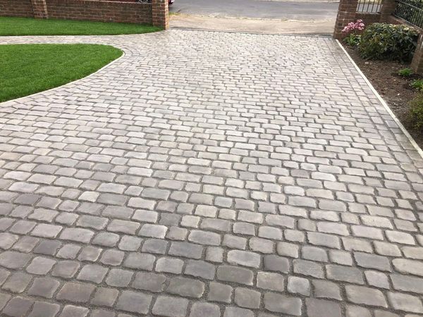 Cheap driveway ideas Exeter | Best driveway materials | Local contractors Devon