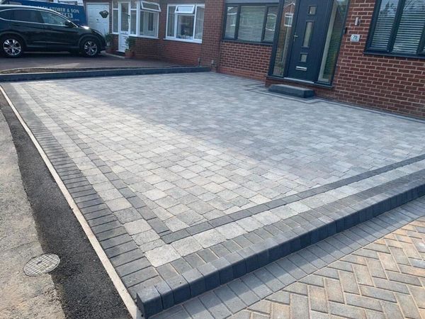 Artificial grass cost Exeter | Fake grass installation | Local grass fitters Devon