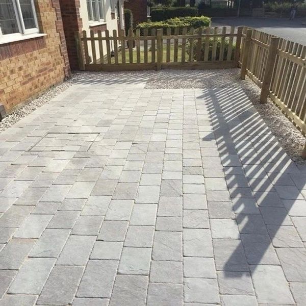 Fence installation cost Exeter | Garden fencing prices | Cheap fencing Devon