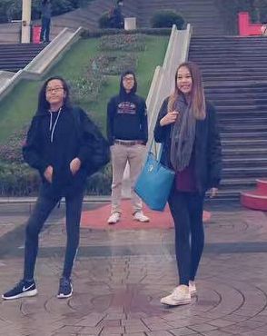 Me and my friendsssss <3