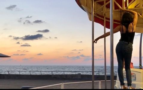 Sunset Carousel Dance
