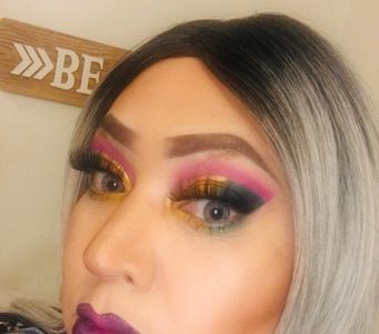 HI MY NAME IS DORA RIOS. WELCOME TO MY BEAUTIFUL WORLD OF MAKEUP.