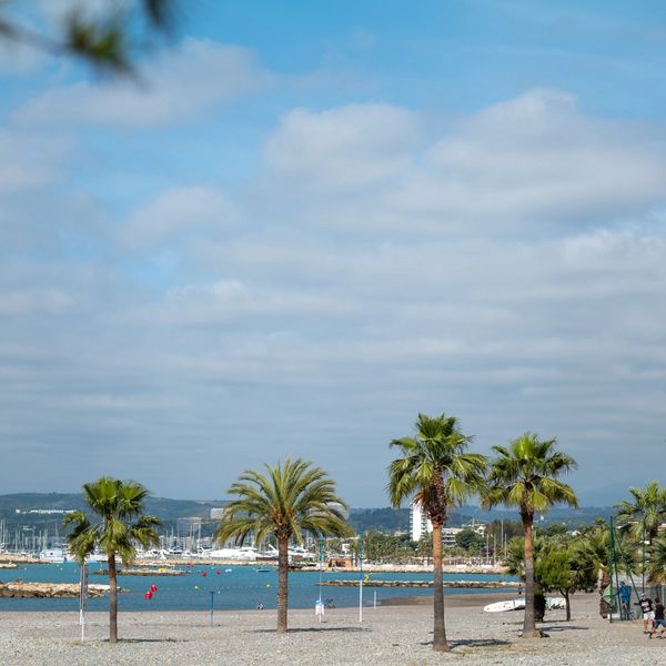 Profitez de cette vue magnifique face à la mer sur la terasse de l'Evasion à Cap 3000