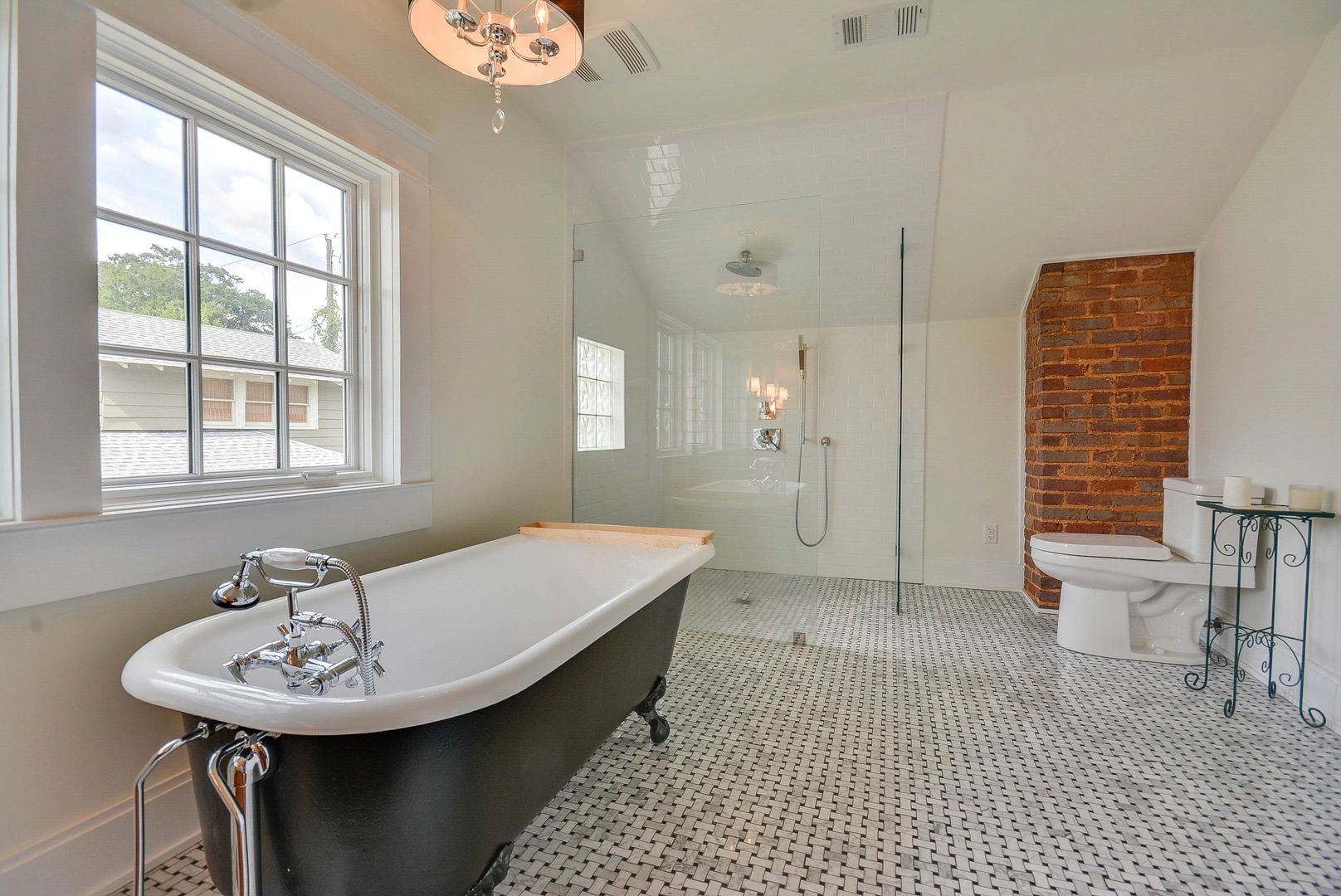 Bathtub Refinishing in Tuscaloosa Columbus, Mississippi