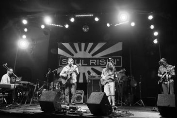 Soul Risin' band pic