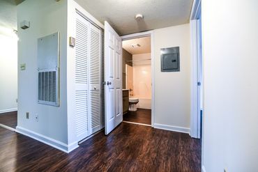 Living area inside an apartment in Mount Washington Square, Kentucky