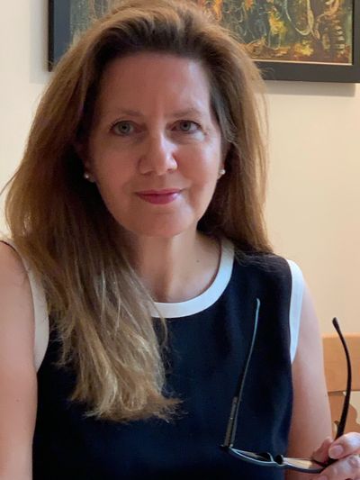 Portrait selfie picture of Sophie