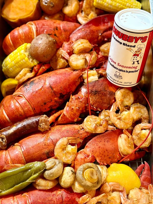 Chubby’s Swamp Blend 
“ our southern spice is precise “