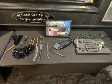 Electric Wand Demo at Swinger Societies Club Takeover