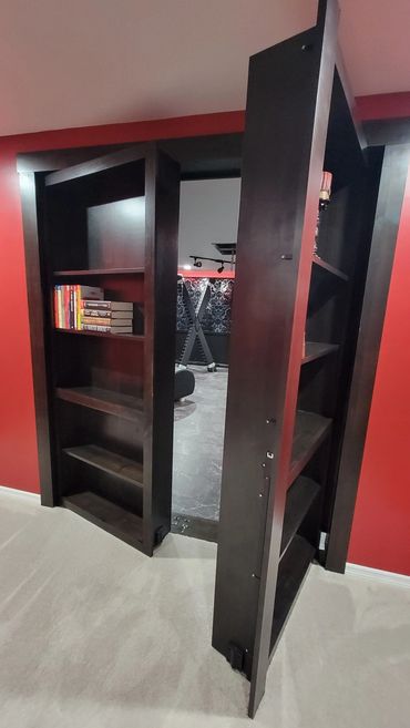 Ex Libris behind the bookcases.