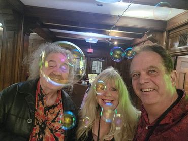 Grand Master Bubbleologist Tom Noddy, the man who started it all for me after seeing him on Carson i