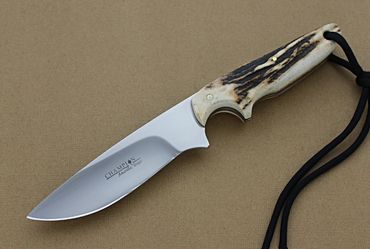 Snowcat knife with natural stag handle and mirror finish blade by Robert Champion