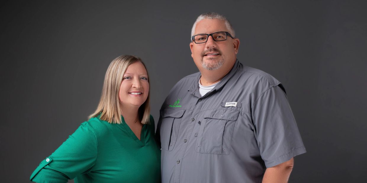Photo of Kelly and Donnie Noble the owners of Noble Pest Solutions.