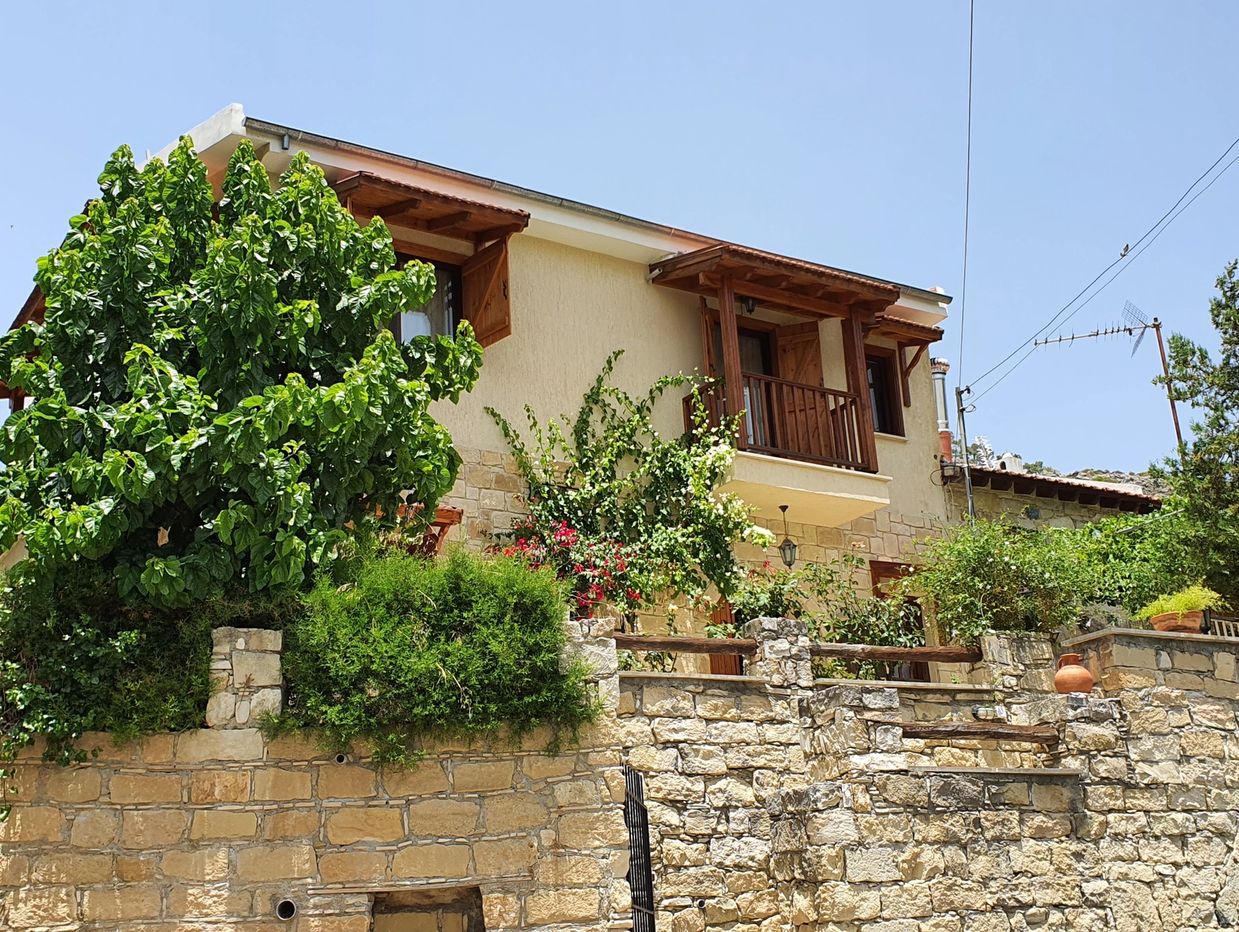 A high quality Rural Tourism Villas at the outskirts of Limassol. These villas Constructed 2001.    