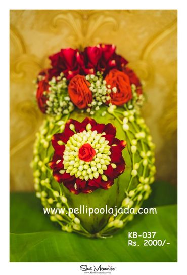 Pellipoolajada_KobbariBondam_Chennai: Eco-friendly design with roses and bud roses and mallepoovu