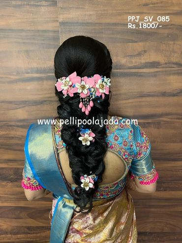 Pellipoolajada_FreshFlowerVeni_Mumbai: Modern floral veni with sea shells for fish braided hair