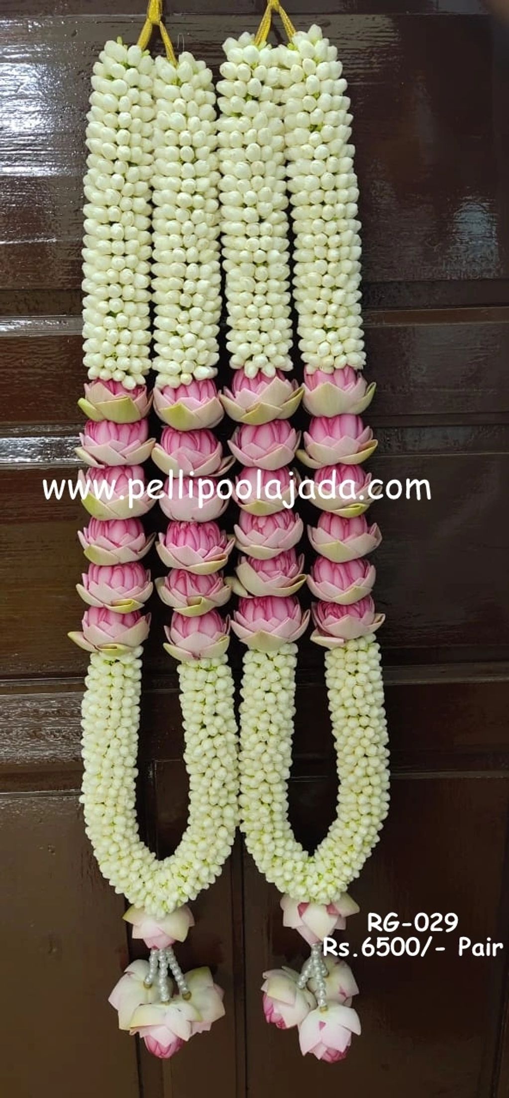 Lotus and Bombay Malli garlands for wedding by Vizag Pelli poolajada branch