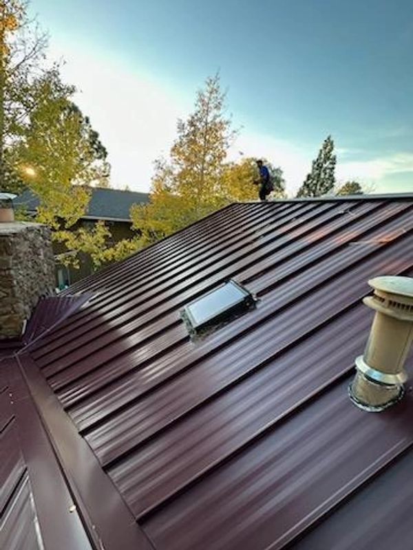 new metal roof installer in Flagstaff Arizona